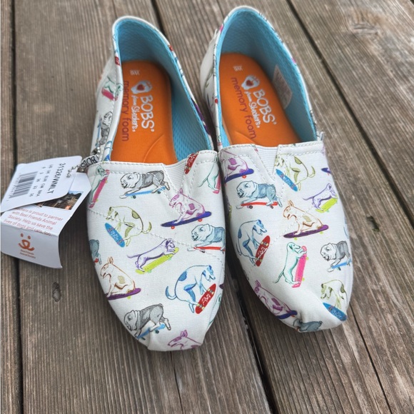 Skechers Shoes - BOBs for dogs Skechers surfing dog print